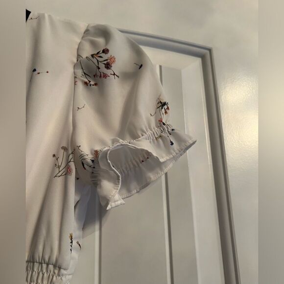 Gianni Bini dress white with floral pattern - Picture 10 of 11